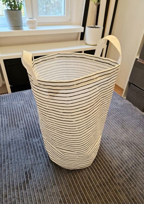 Ikea. Kosz na pranie.