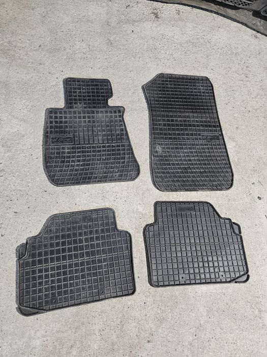 Dywaniki Gumowe Bmw E90 E60 E87 F20 F30 F10 F31 F36 dywany