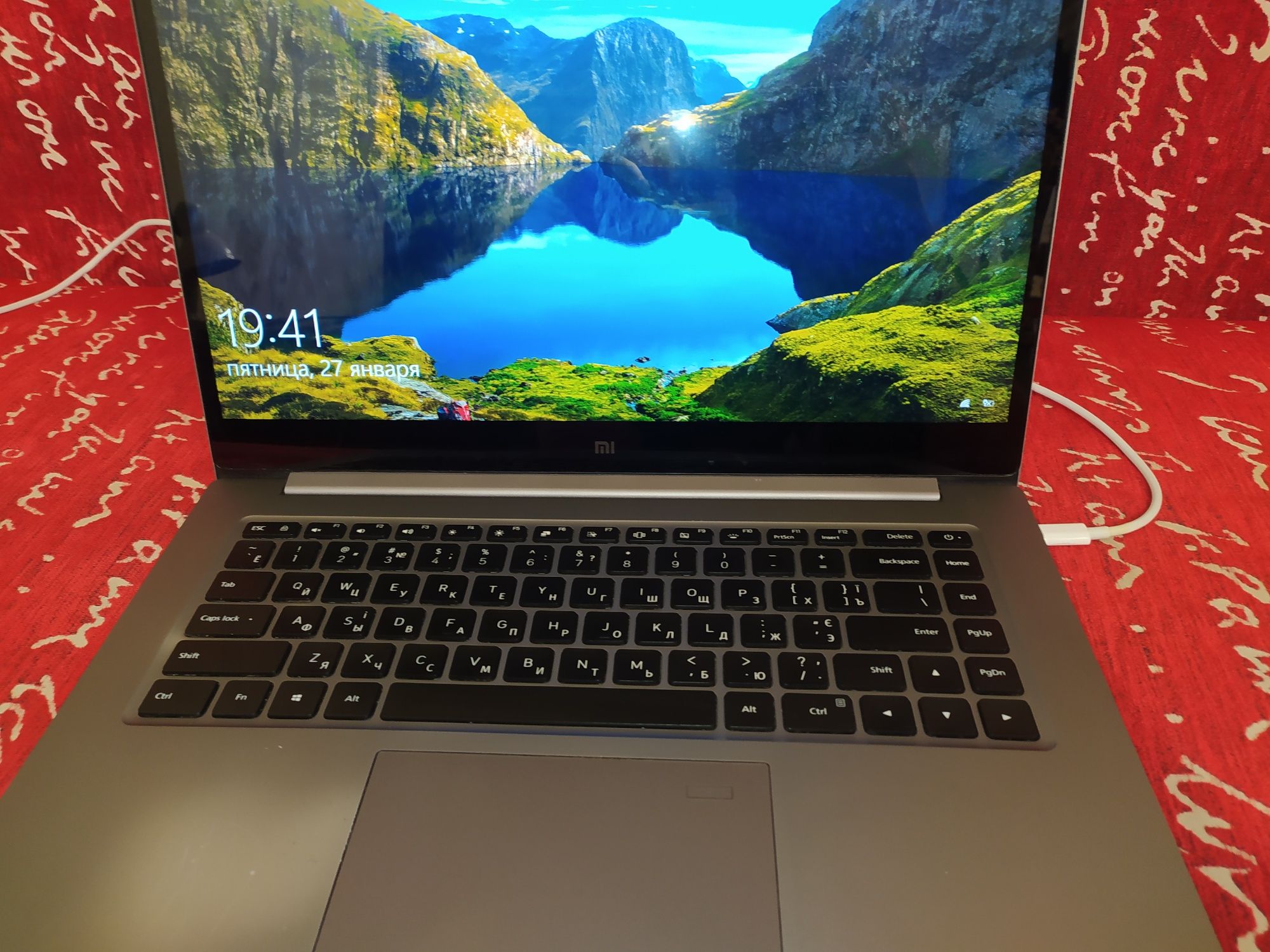 Продам ноутбук Xiaomi MI notebook pro 15.6 2020