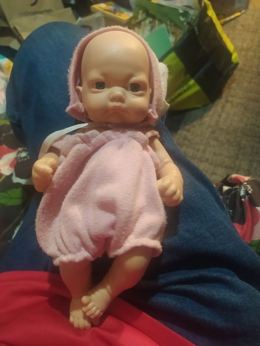 Bebê menina boneca - portes CTT grátis