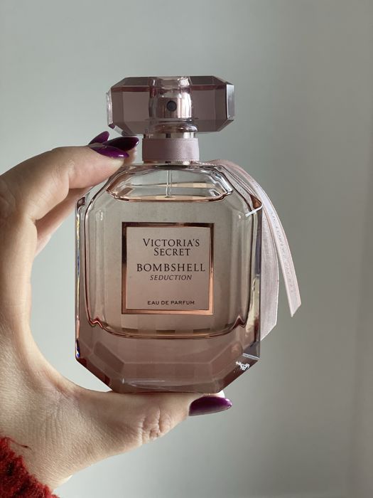 Victoria’s secret bombshell  seduction