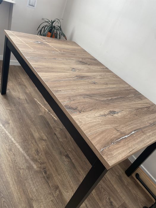 Sprzedam nowy stół