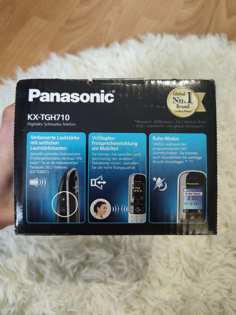 Telefon stacjonarny Panasonic KX-TGH710
Telefon stacjonarny Panasonic