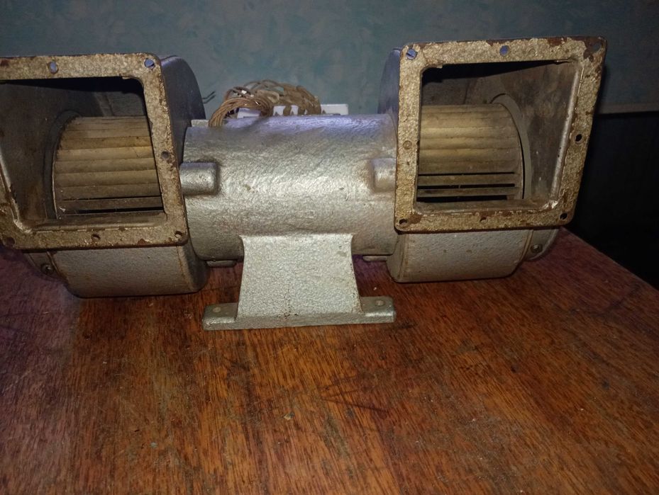 Продам відцентровий вентилятор