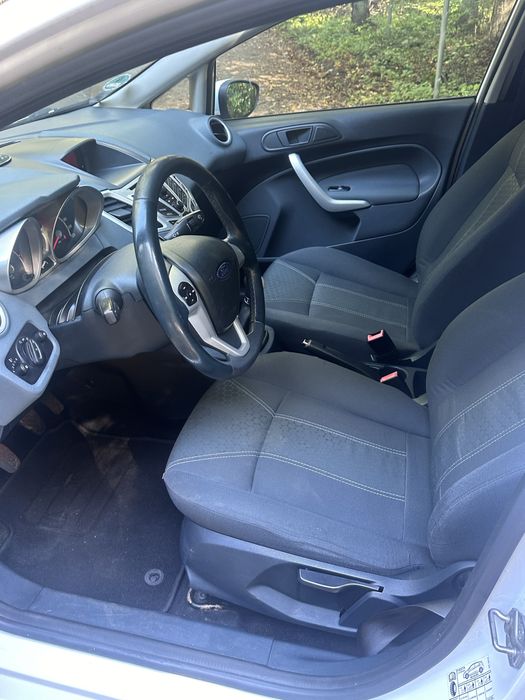 Ford fiesta 1.6 Diesel 2011 rok
