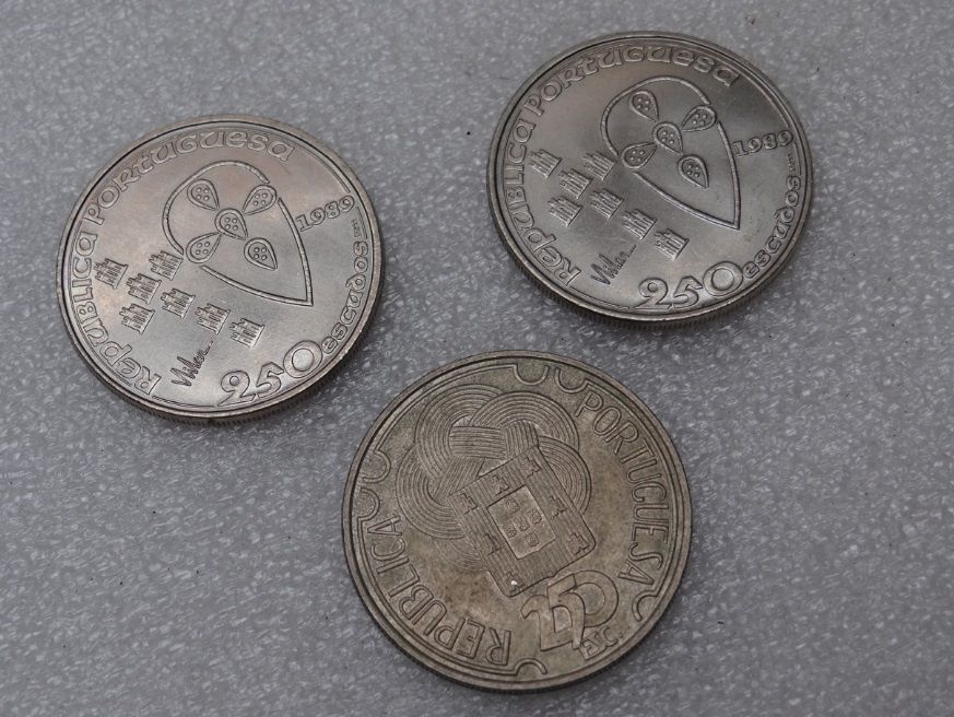 Moedas da República Portuguesa 250$00 (250 escudos)