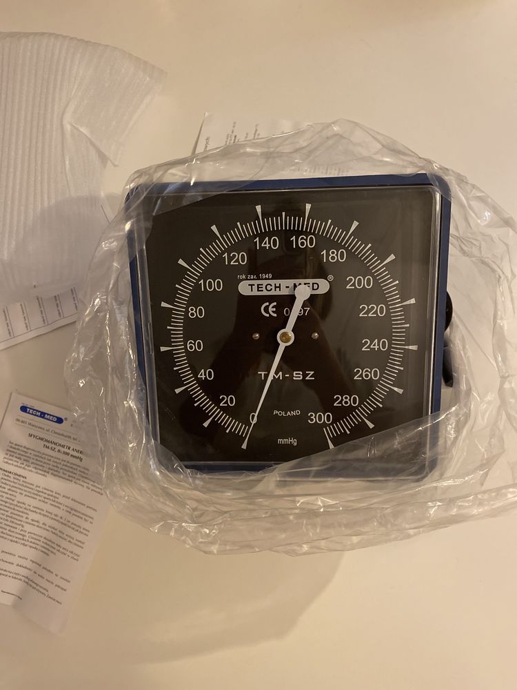 Profesjonalny aparat do pomiaru ciśnienia tętniczego krwi