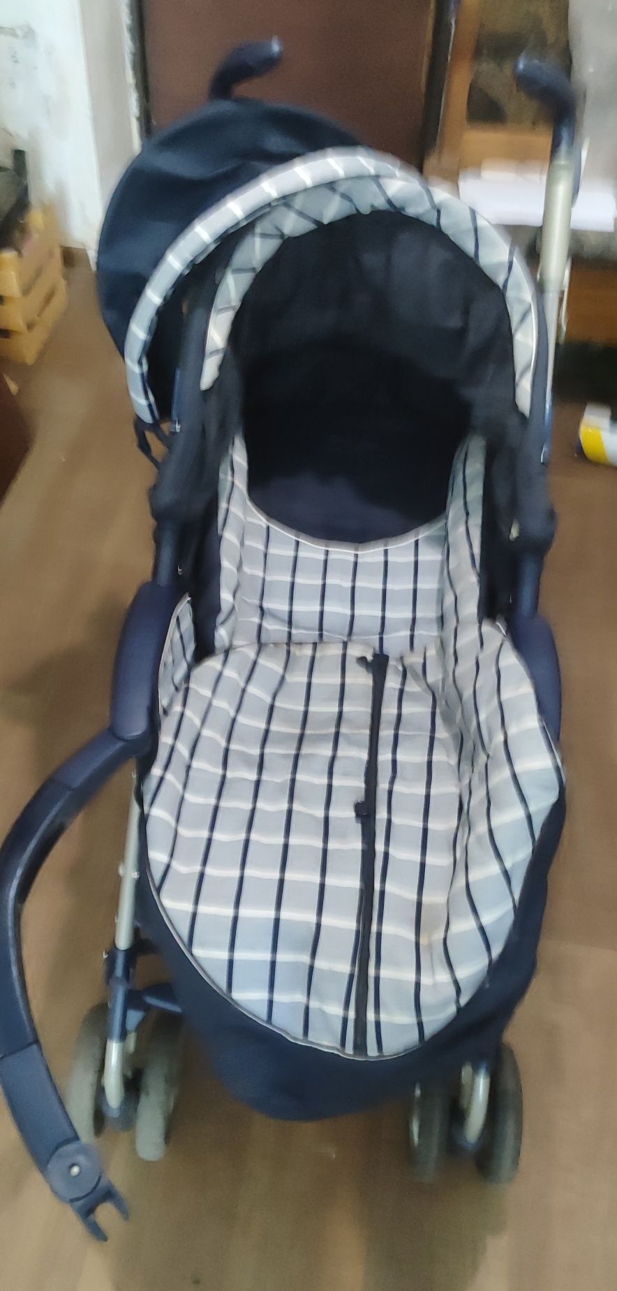 Продам коляску фірмова Mamas & Papas