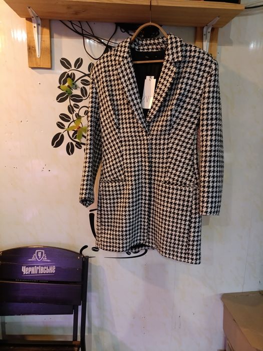 Продам платье и свитер