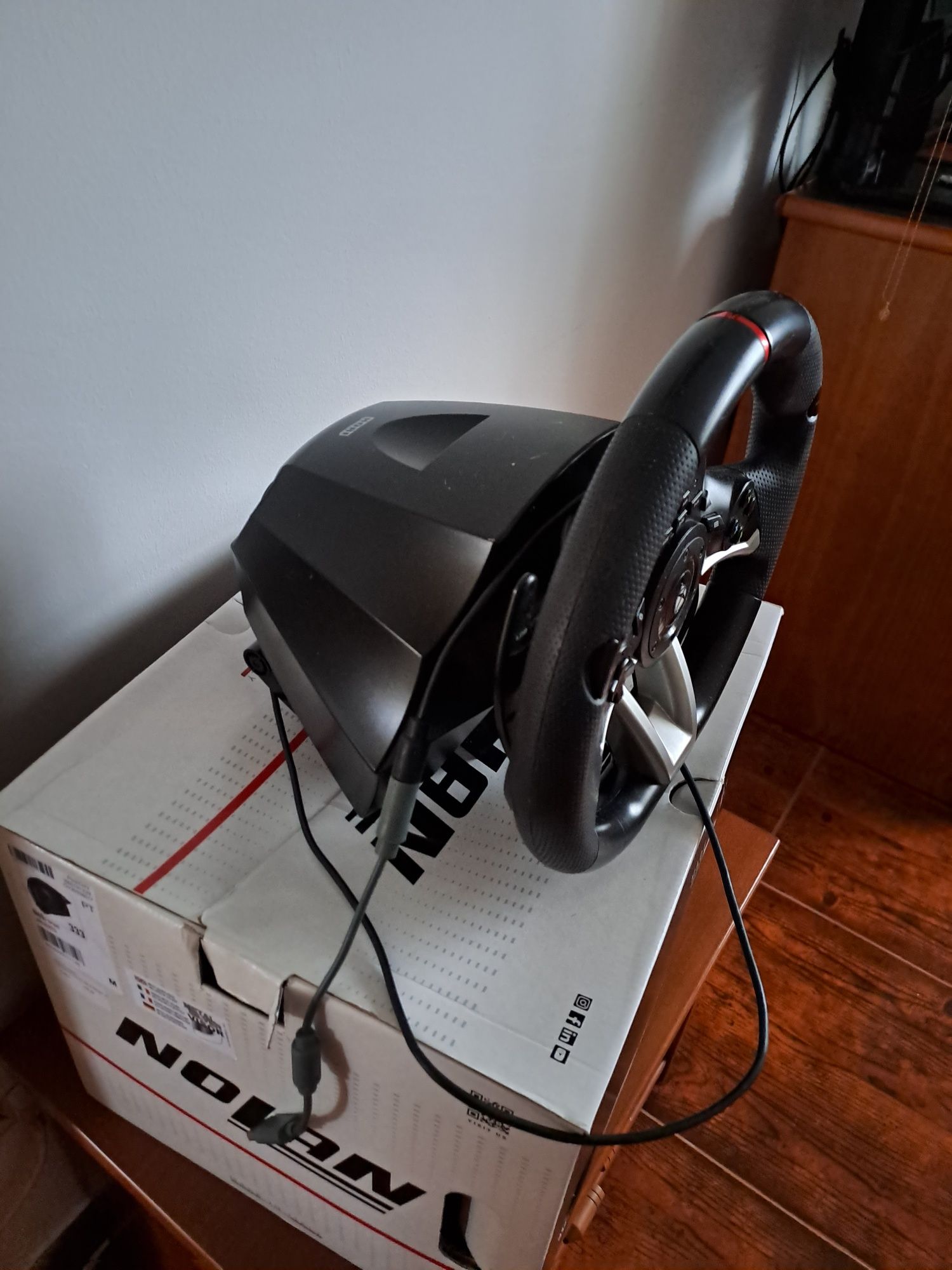 Xbox one (jogos, comandos, volante e pedais)