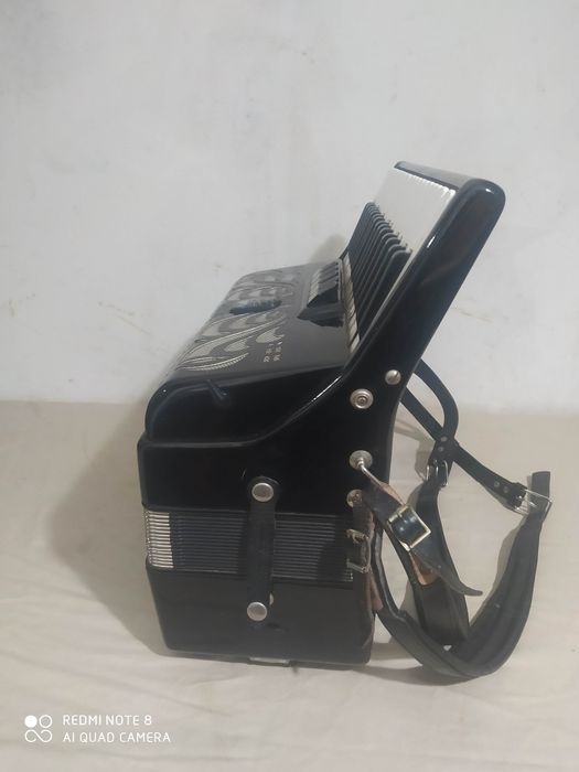 Акордеон Weltmeister Caprice 3/4 34/80