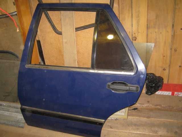 задняя дверка пассажира левая fiat Croma