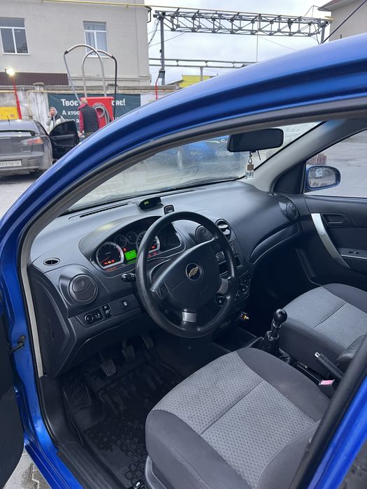 Chevrolet aveo 2008 T250 хечбек 1.5 вся в родной краске один владелец