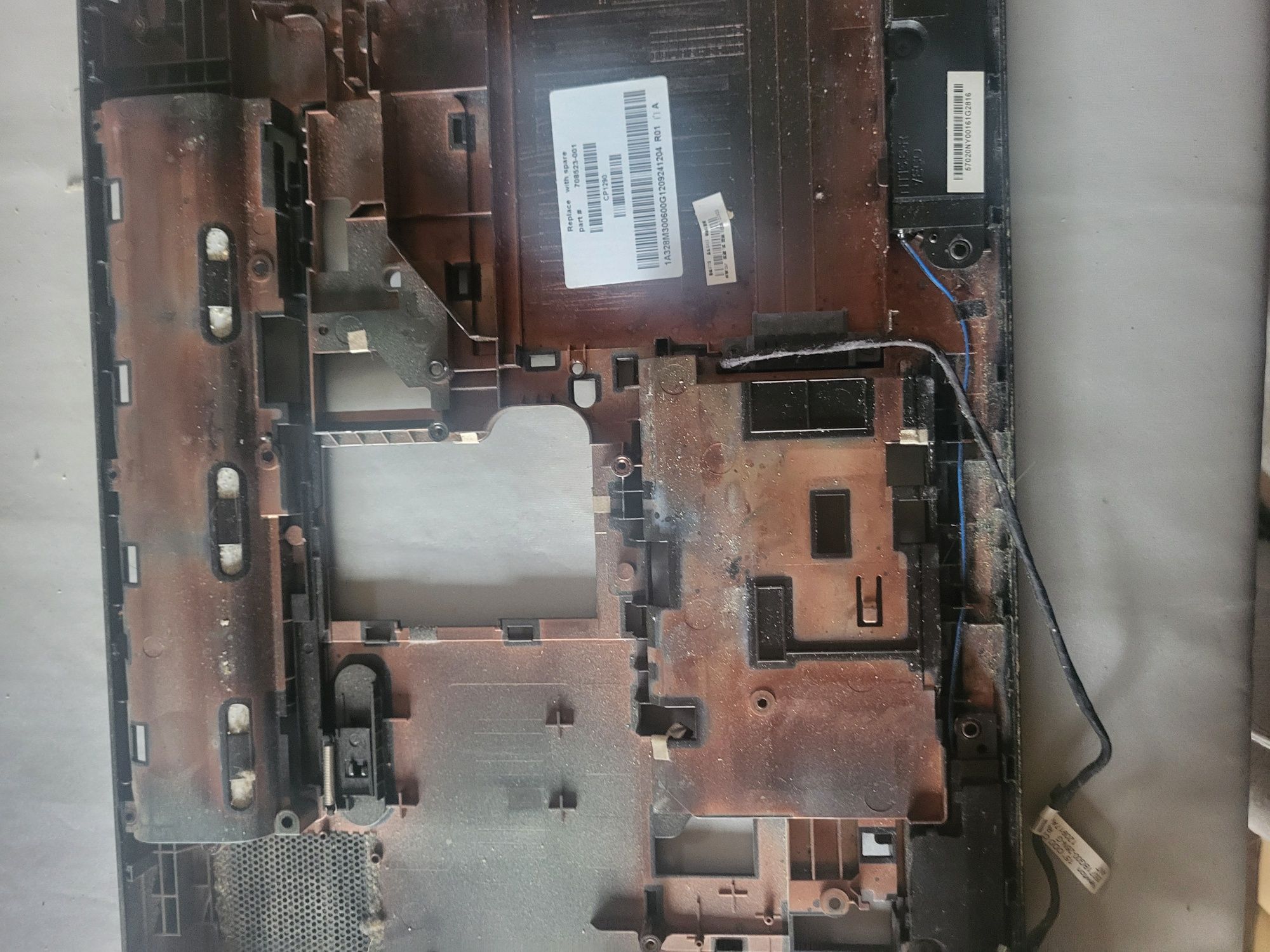 Sprzedam dolną obudowę do Laptopa HP COMPAQ CQ58