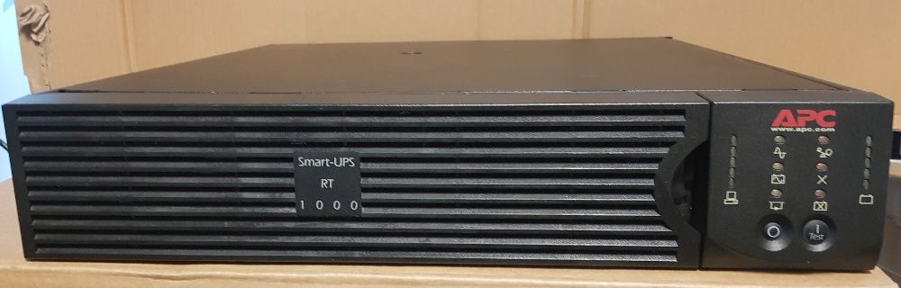 UPS APC Smart-UPS RT 1000