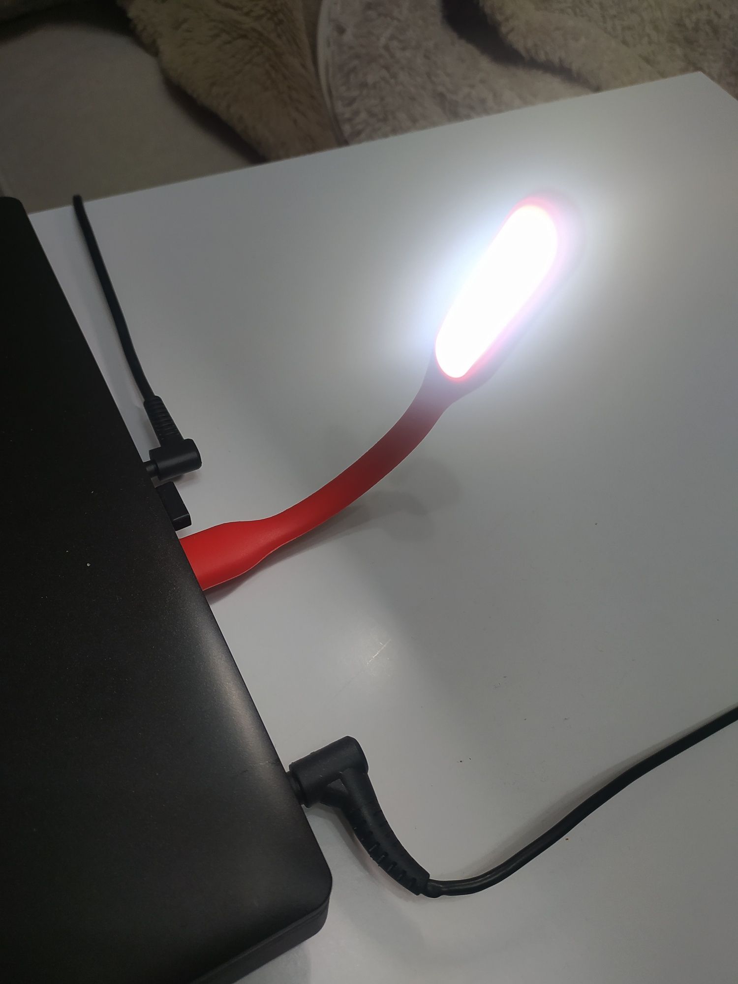 Lampka led do laptopa