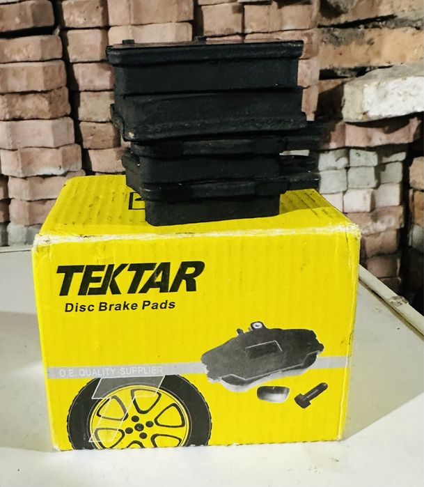 Задние тормозные колодки  Textar Mercedes  w202 w203 w210