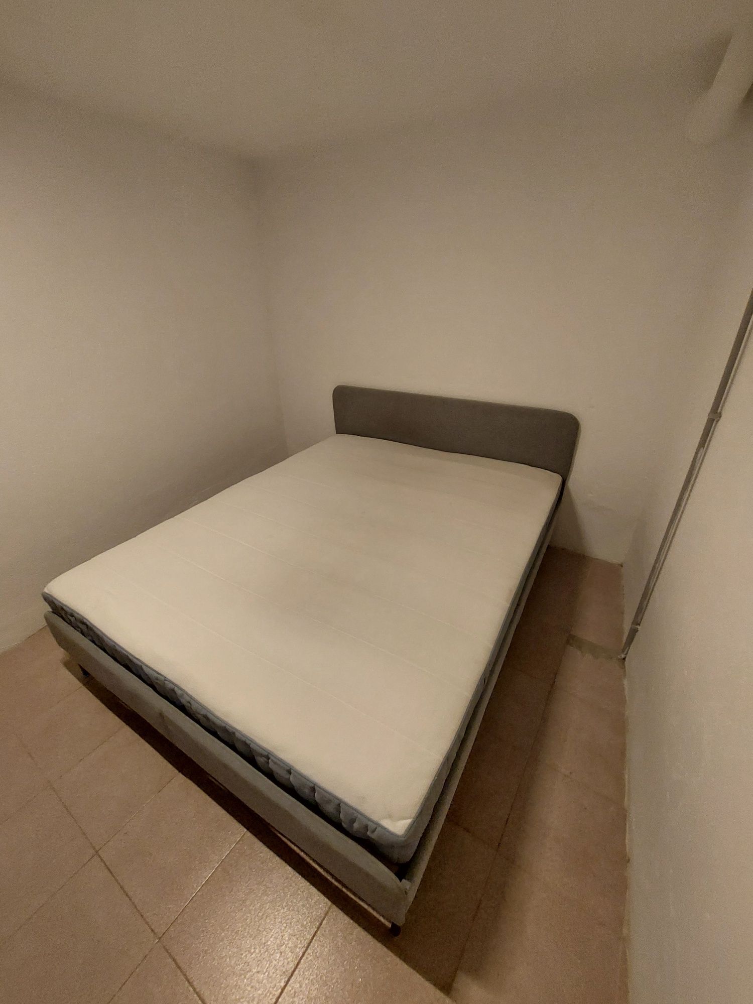 Cama Queen + Colchão