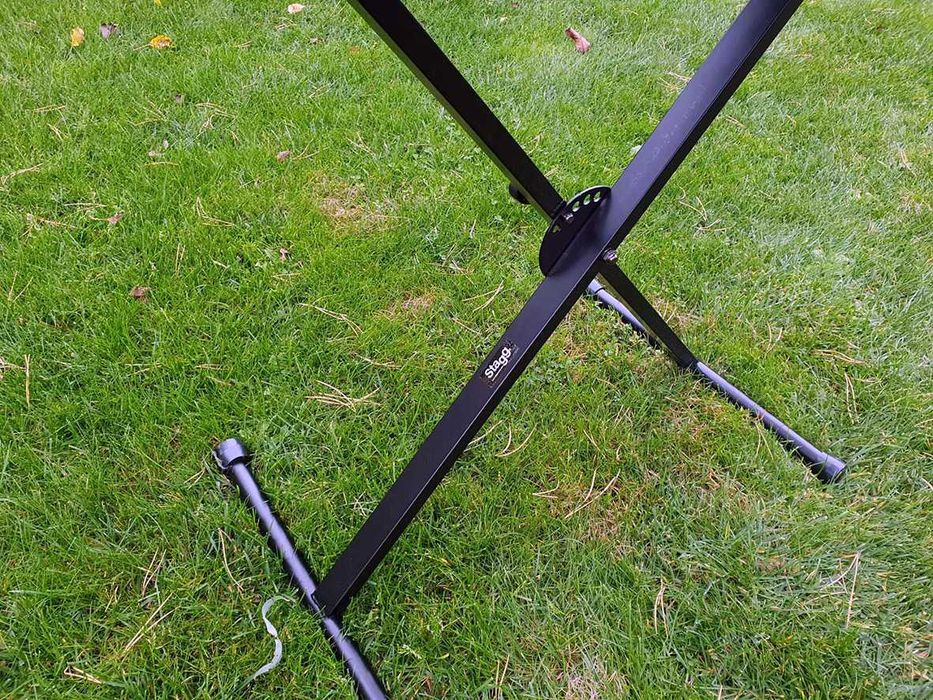 Синтезатор Yamaha YPT-370 (61-клавішна динамічна клавіатура)