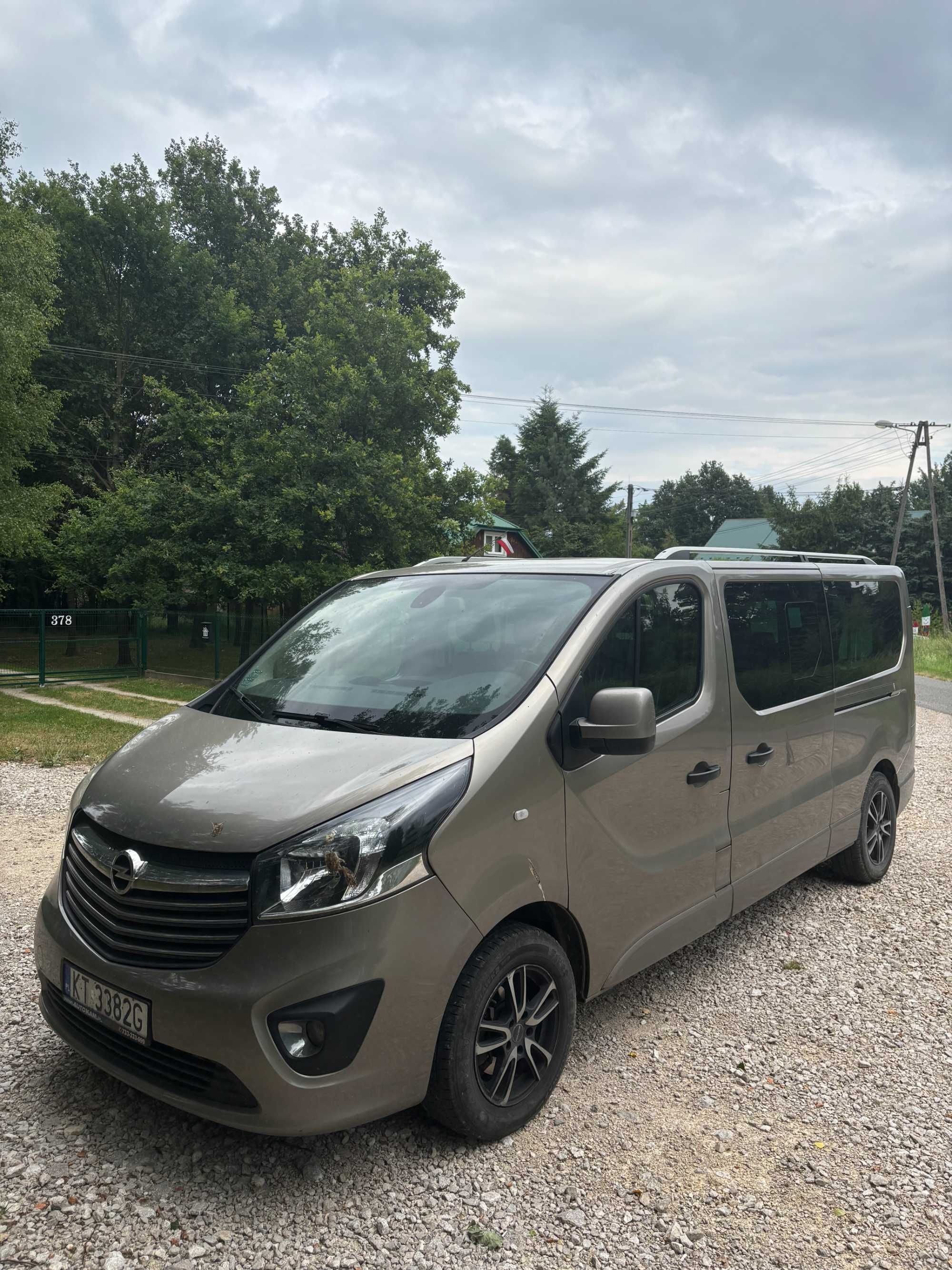 opel vivaro osobowy 2019 1.6 uszkodzone turbo