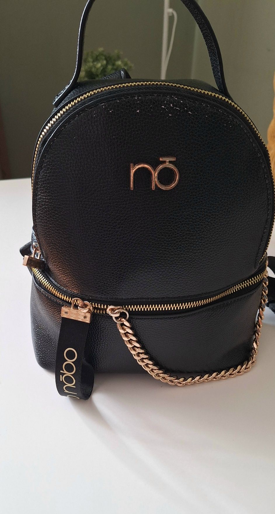Czarny plecak Nobo
