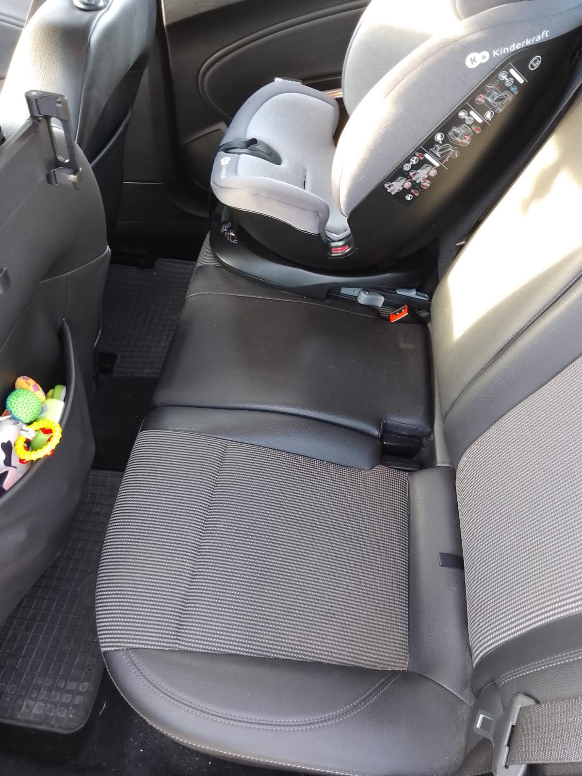 Opel Astra rok 2011