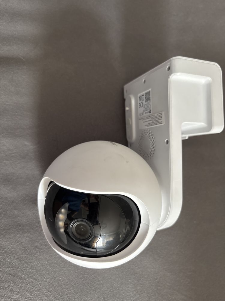 Kamera zewnetrzna obrotowa CS-EB8-R100-1K3FL4GA