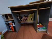 Secretaria com prateleiras