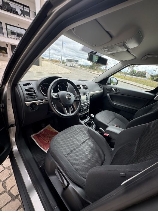 Skoda Yeti 1.6TDI Elegance Outdoor apenas 150.000km