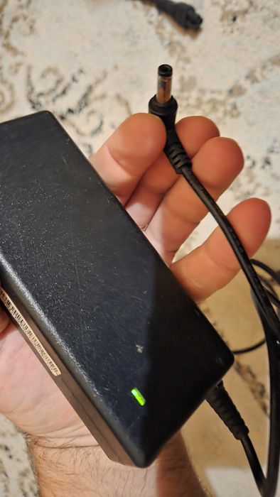Зарядний пристрій для ноутбука Asus LP-523 (блок питания)