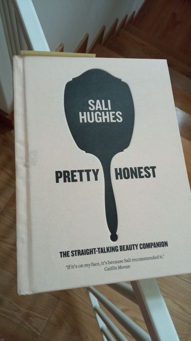 Livro Pretty Honest de Sally Hughes