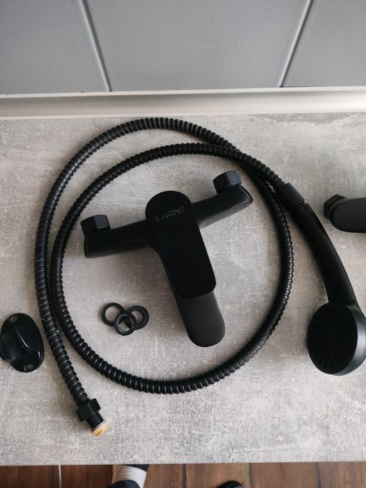 Baterie łazienkowe czarny mat umywalka prysznic wanna kran