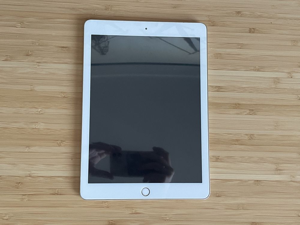 Ipad wifi 128 Gb gold 5 generacji