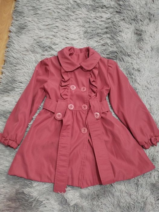 Одяг для дівчаток