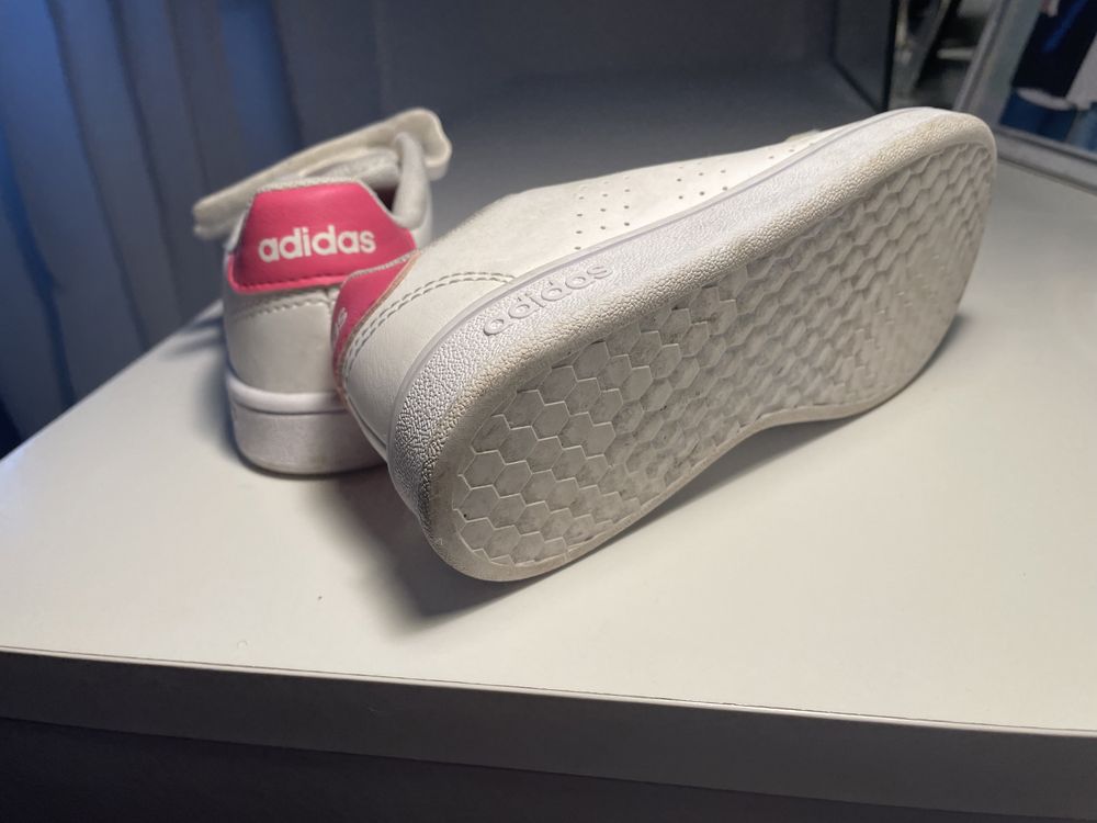 Tenis adidas 28 criança como novos