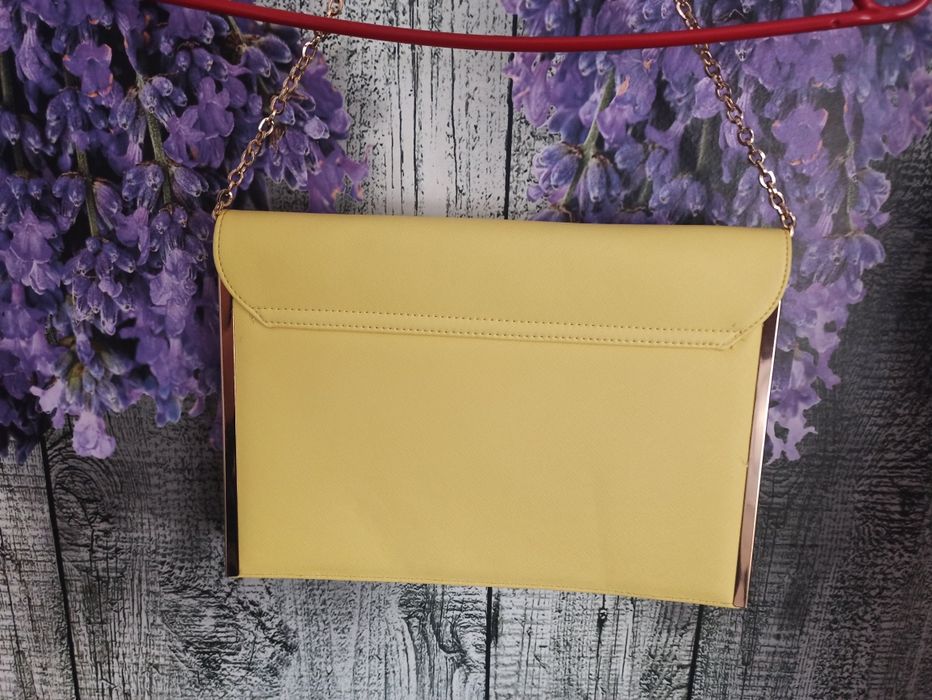 Żółto -zlota kopertówka