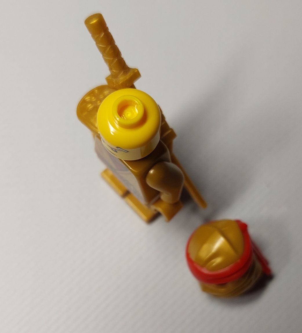 LEGO Ninjago figurka Złoty Kai +miecz