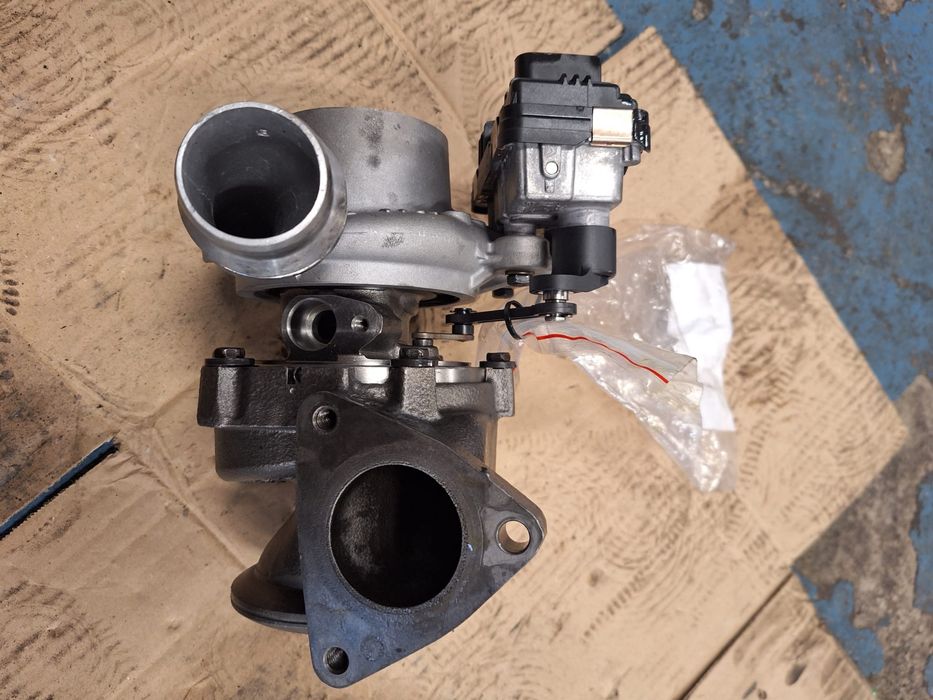 Turbina Jaguar Land Rover 2.0D 49335—01970