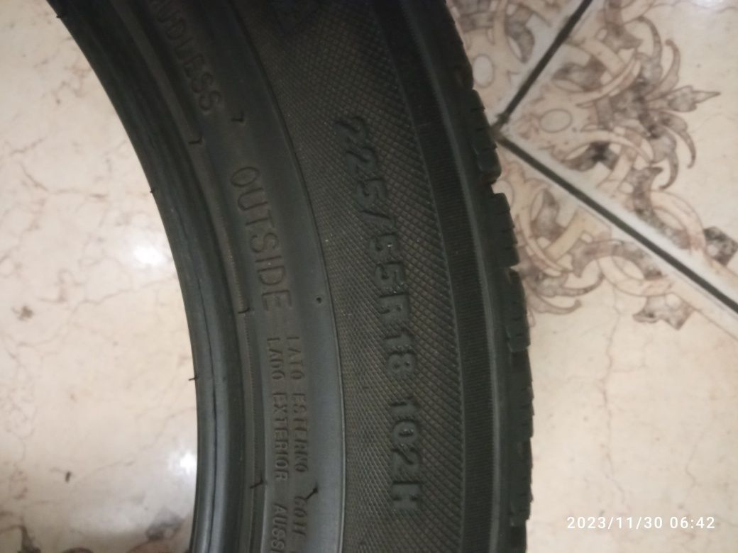 Продам резину KUMHO IZEN   225/55R18