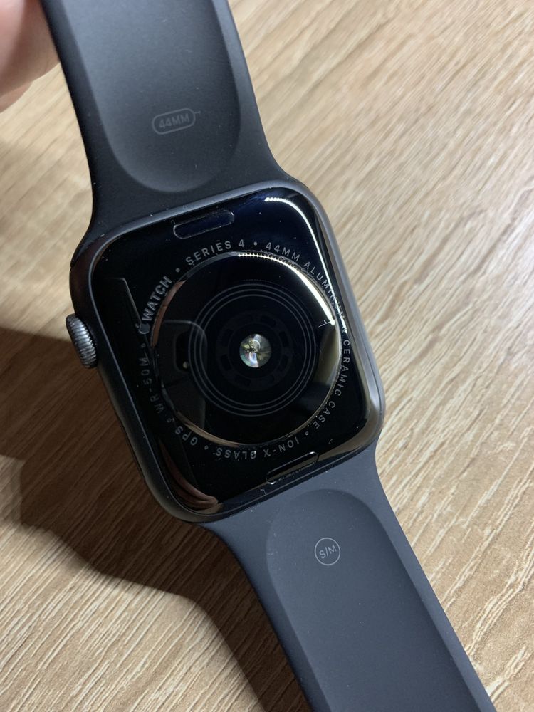 Apple Watch 4 series 44 mm