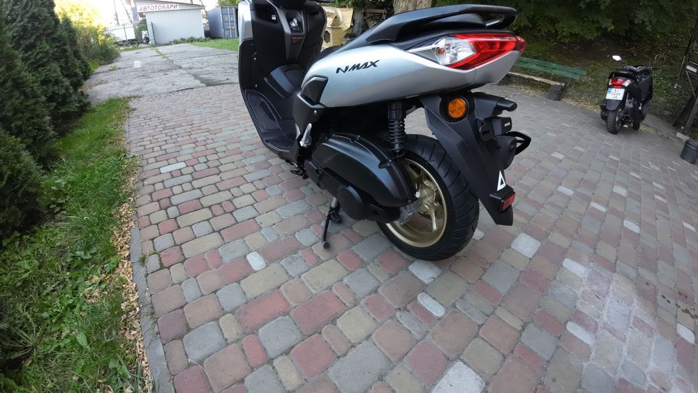 Yamaha n-max 125cc 2021p