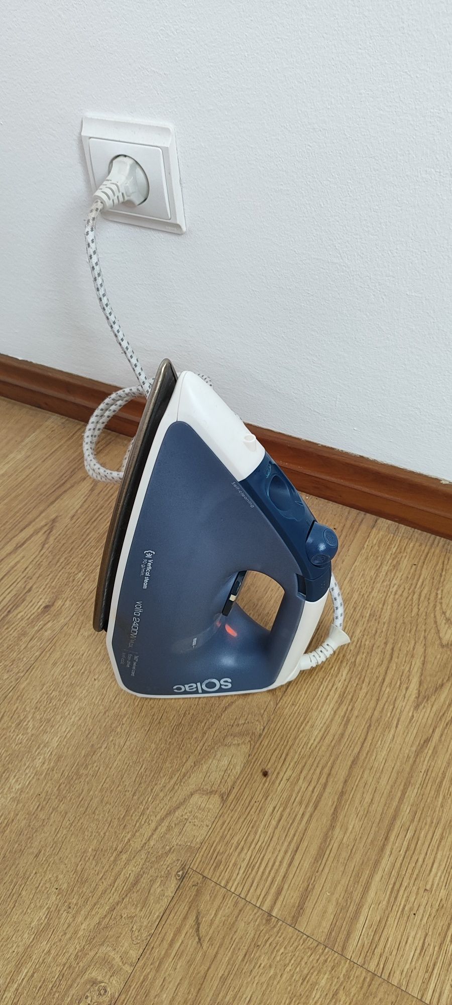 Ferro de engomar a vapor solac 2400 w