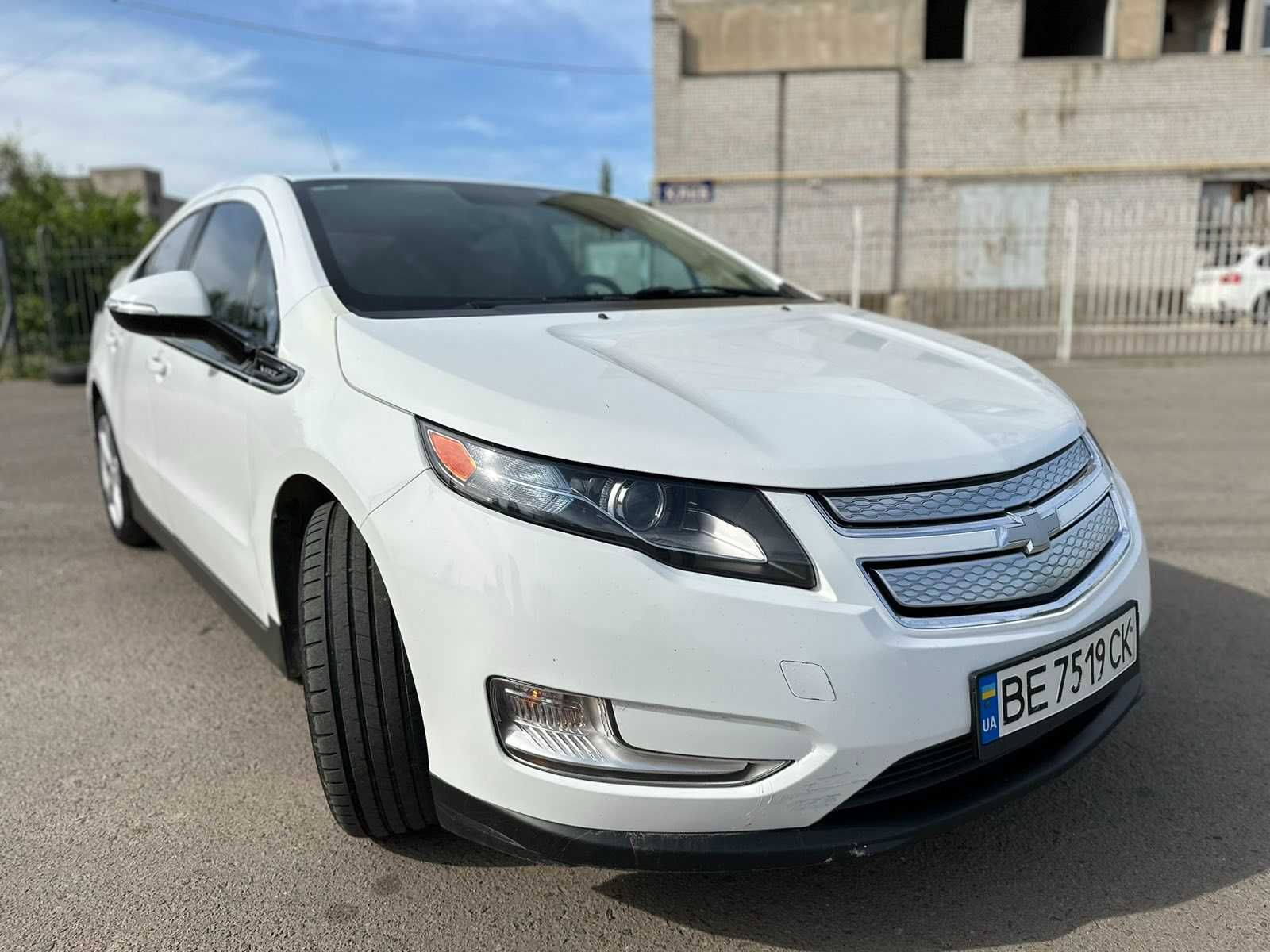 Chevrolet Volt 2014 року 1,4 л. /гібрид