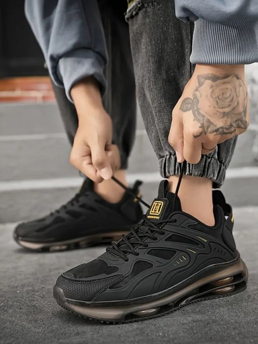 Чоловічі кросівки 44 розмір