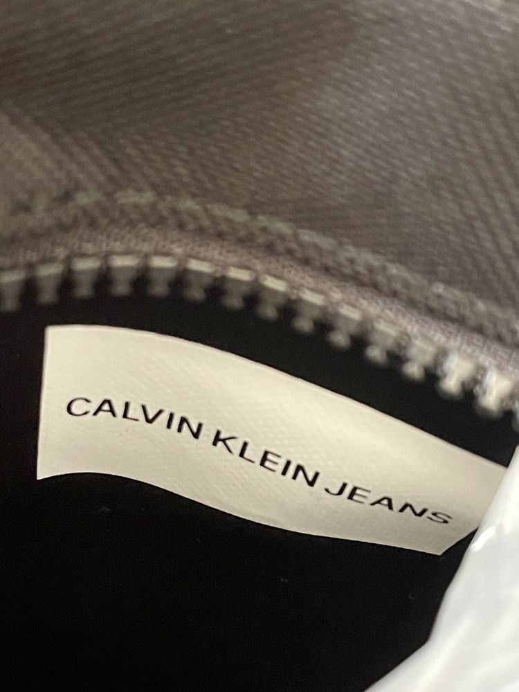 Calvin Klein bolsa (bag)