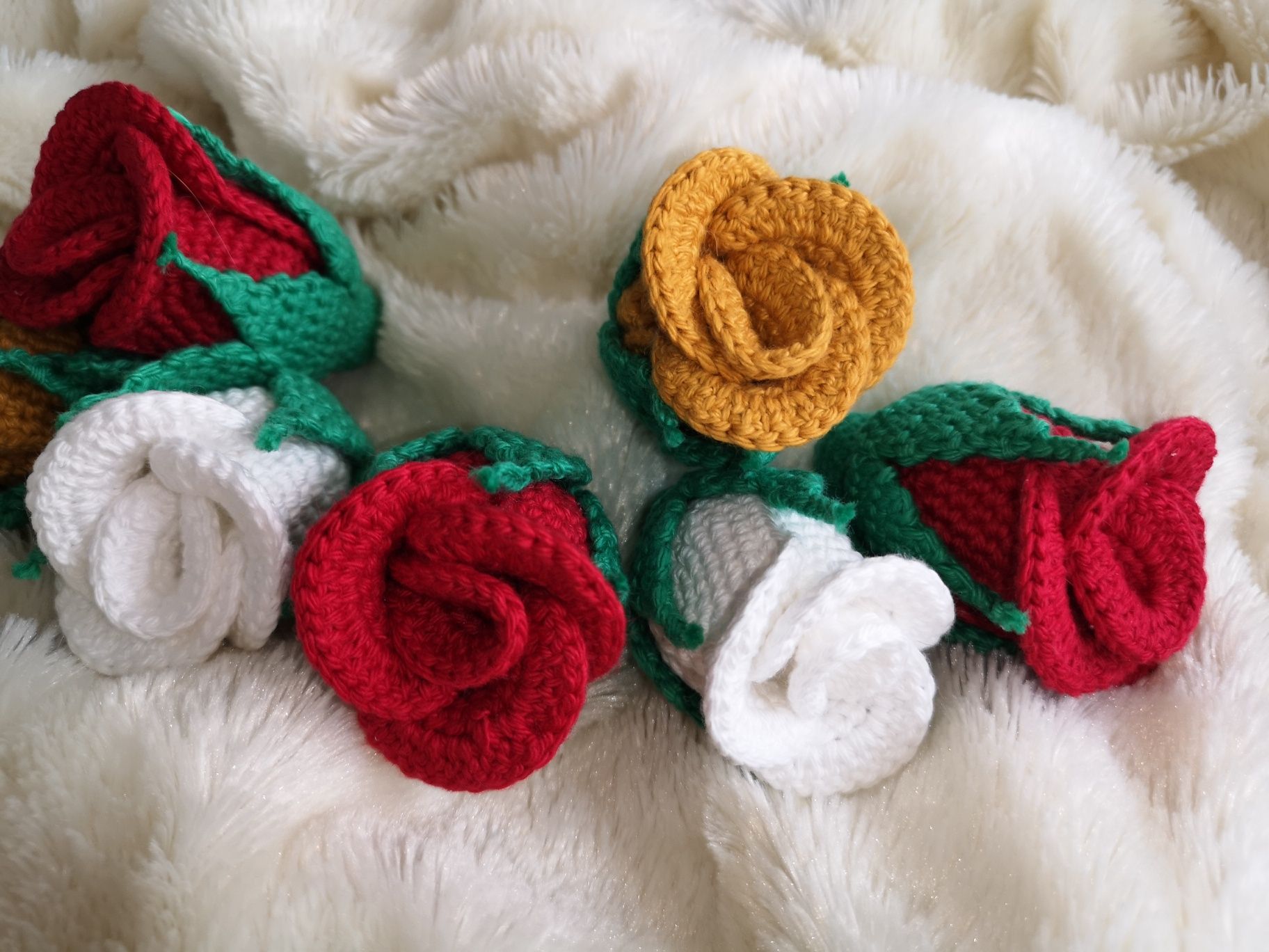 Rosas em crochet para aplicação