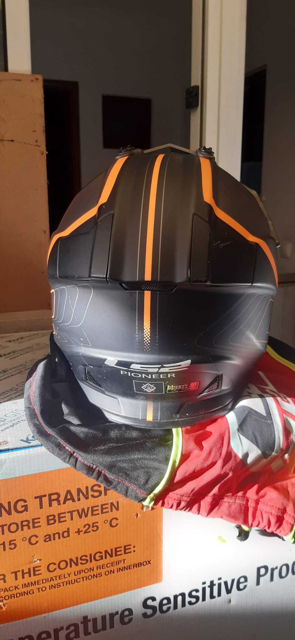 Capacete tamanho L