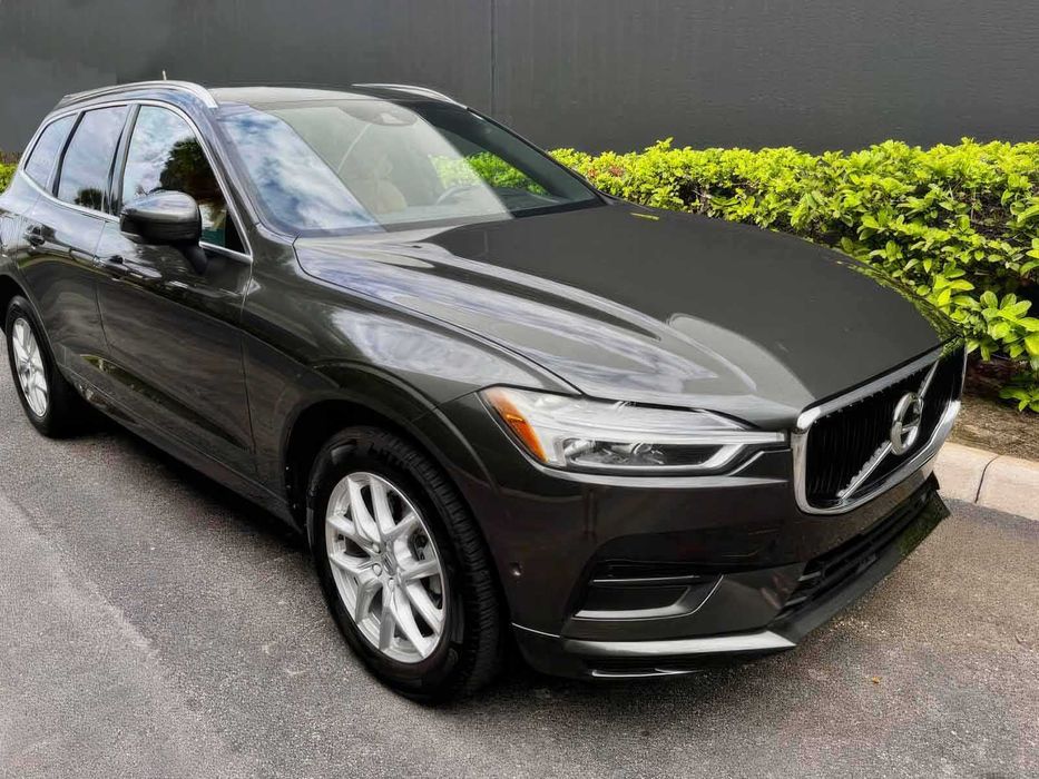 Volvo XC60 T5 Momentum      2018