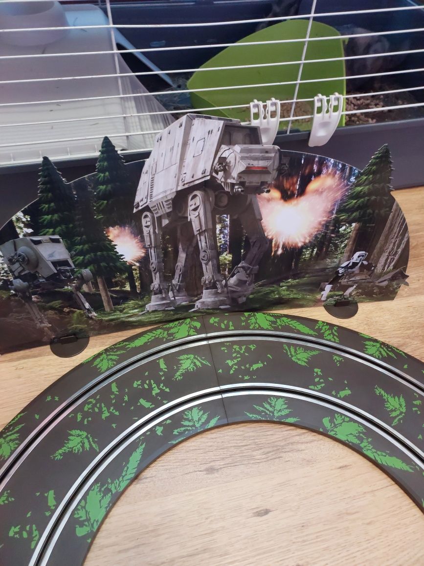 Tor wyścigowy STAR WARS 1:32 Battle of Endor Scalextric