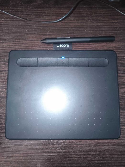 Графічний планшет Wacom Intuos BT S (CTL-4100WL)